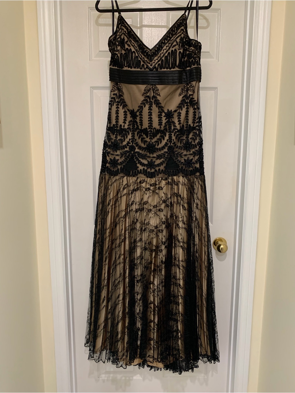 Sue Wong Black Lace Overlay Midi Dress With Nude Lining